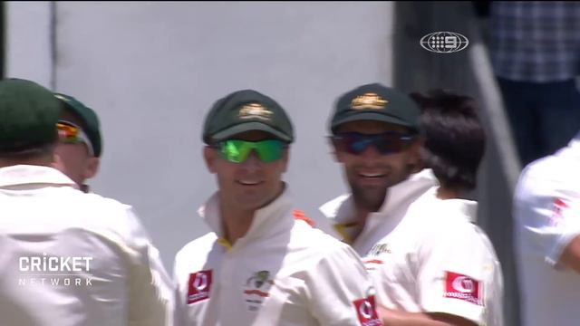 From the Vault: Johnson ruins England in 2010 Perth Test смотреть онлайн