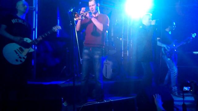 Хоть бы шо Бухло смотреть онлайн