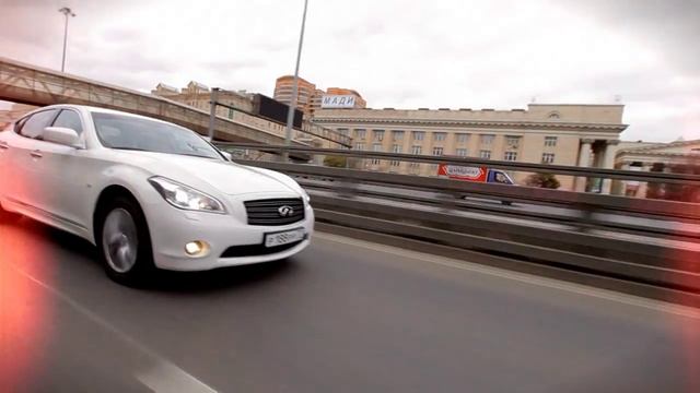 NEW INFINITI M37 Тест-драйв в программе Москва рулит смотреть онлайн