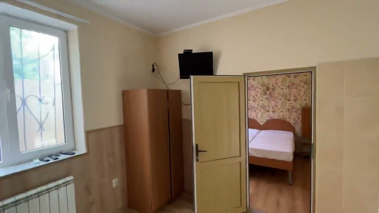 Двухкомнатный номера в центральной части Евпатории смотреть онлайн