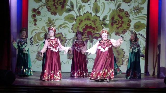 Народный ансамбль "Народная песня" - Рябина над водой смотреть онлайн