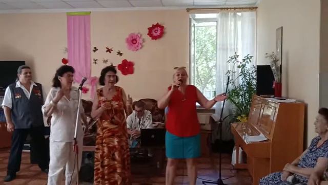 Ирина Кустова "Спят курганы темные" смотреть онлайн