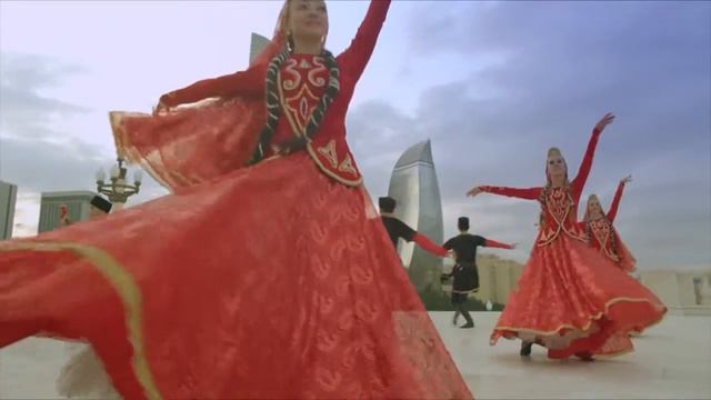 Zulfiyye Xanbabayeva - Sen Azerbaycanlısan ( Mus Govher Hesenzade ) смотреть онлайн