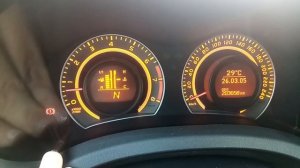 Настройка времени даты и яркости приборной панели Тойота Аурис, Королла