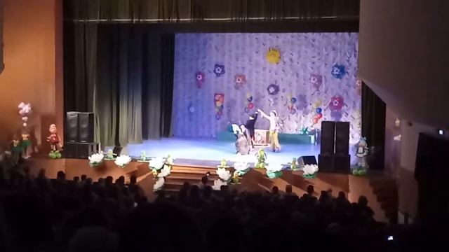 г.Камышин детский сад №20 танец лягушек выступает моя дочка Марина смотреть онлайн