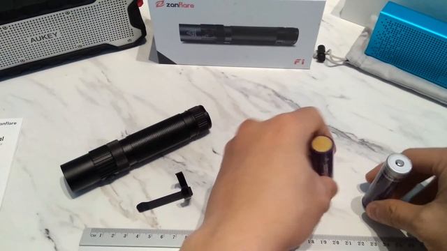 Unboxing Review 4K : ZanFlare F1 Tactical Cree XP-L V6 1240 Lumen LED Flashlight 6000-6500K смотреть онлайн