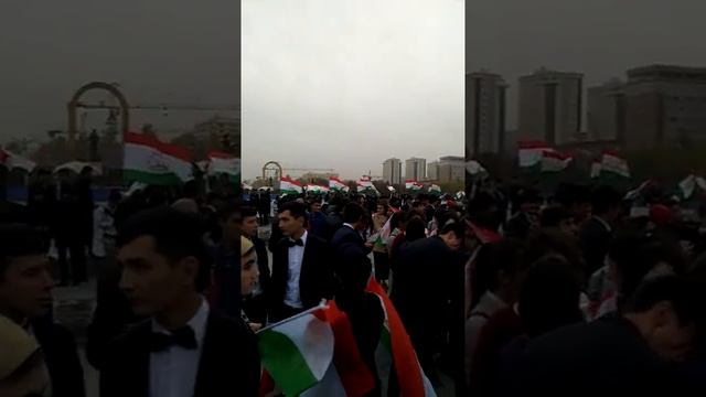 Рузи иди парчам дар боги парчам соли 2017 смотреть онлайн