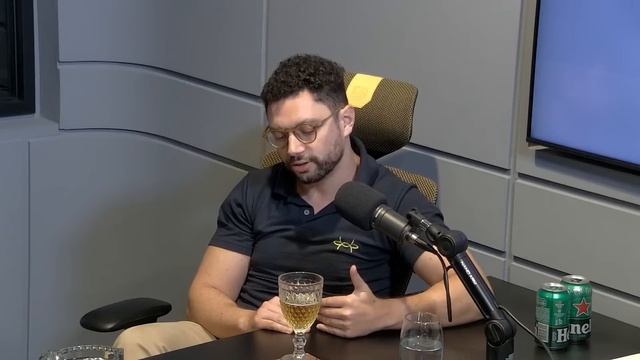 ? ChatGPT, Tesla e Google : como investir em inteligência artificial na bolsa [EP #187] смотреть онлайн