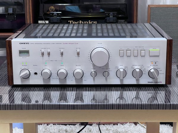 ONKYO Integra A-819GTR #1