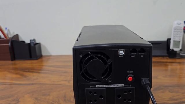 cyberpower 2200va 1320watt UPS UT2200E смотреть онлайн
