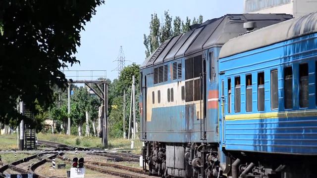 ТЭП70-0062 отправляется с поездом №608/100 сообщением Бердянск-пологи-Запорожье-1-Минск смотреть онлайн