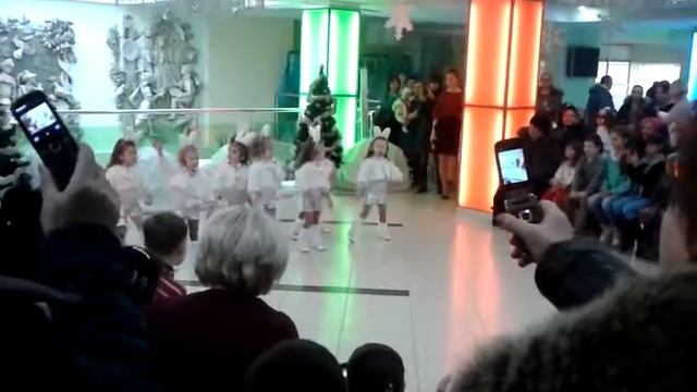 Танец зайчиков! смотреть онлайн
