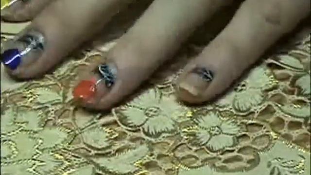 Игрушки (вариант 2)/ Новогодний маникюр/ New Year's Nail Art смотреть онлайн