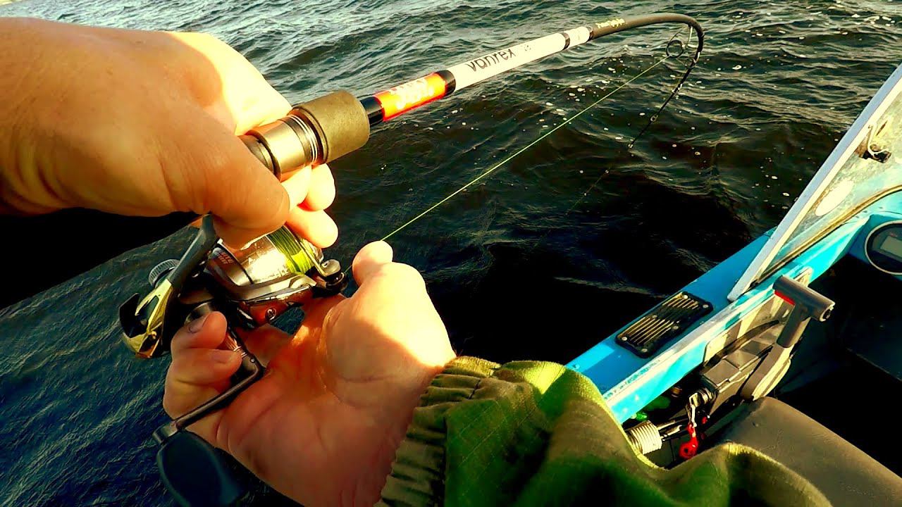 Ловля щуки на спиннинг Здесь клюет даже в такую погоду / MAX HUNTER смотреть онлайн