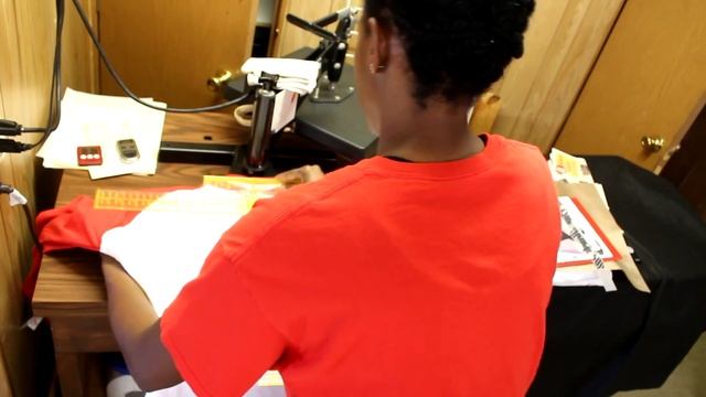 Printing a Baseball Style R.I.P. Shirt смотреть онлайн