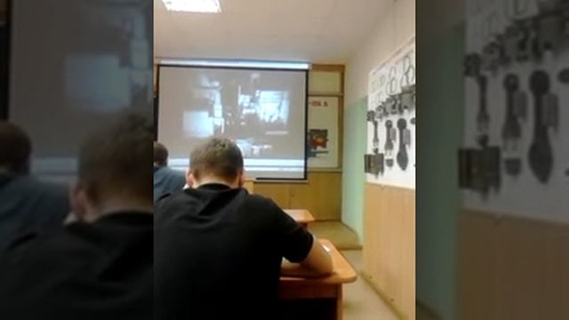 УЧИТЬСЯ ПОШЕЛ Я, НА СЛЕСАРЯ САНТЕХНИКА смотреть онлайн