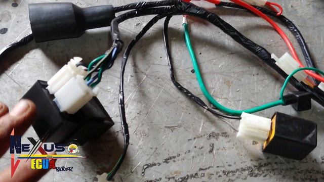 sistema electrico MOTOS CHINAS COMPONENTES CONEXIONES Y CÓDIGO DE COLORES 150,200 Y 250CC BienExpli смотреть онлайн