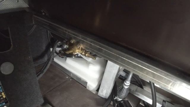 Устраняем запах бензина в рундуке смотреть онлайн