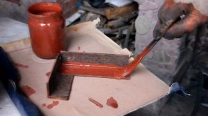 Сделали краску своими руками. Для металла и бетона. Водоотталкивающая.  Почти даром!