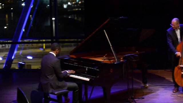 Willie Jones III QUINTET смотреть онлайн