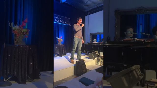 David Boyd sings Hallelujah смотреть онлайн
