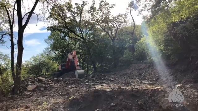 ? Онлайнпутешествие: клуб семейного отдыха Primorskaya club. Строительство бассейна. Этап 1. смотреть онлайн