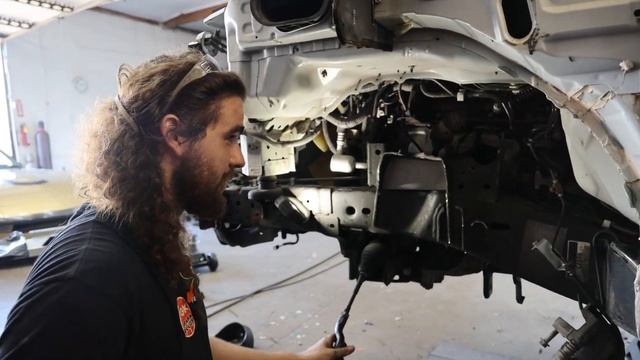 Building The Ultimate Nissan Titan!! Ep. 2 | There's NO GOING BACK Now! смотреть онлайн