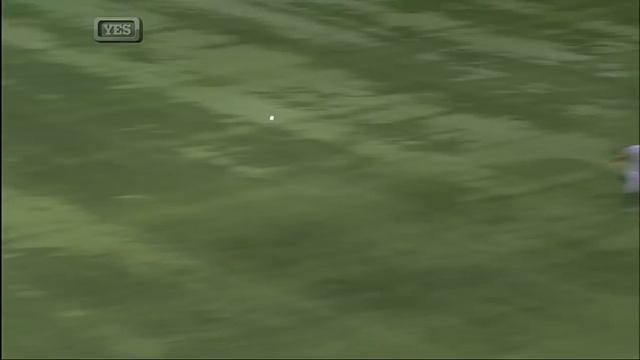 Ichiro slides for a game-saving grab in right смотреть онлайн