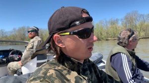 Веслонос речной динозавр! Как поймать веслоноса! Чёрная икра! Рыбалка в США! Как я стал браконьером