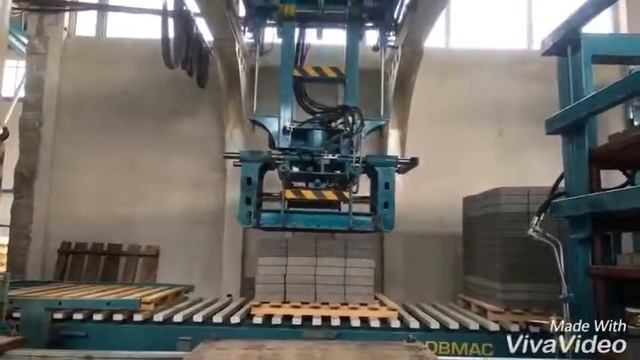 Автоматическая линия GLOBMAC KB25 с пакетировщиком смотреть онлайн
