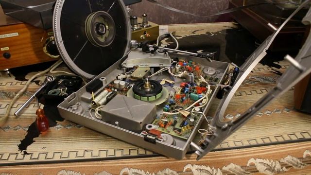 Обзор проигрывателя винила Электроника 017 от ING250 смотреть онлайн