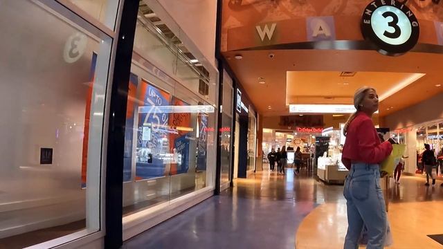 Dolphin Mall, Miami, FL смотреть онлайн