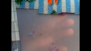 О моем станке и навыках вышивки по пластиковой канве...