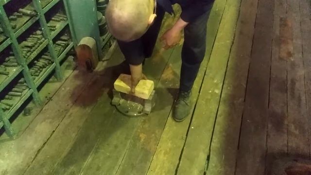 Как сломать кирпич рукой?! смотреть онлайн