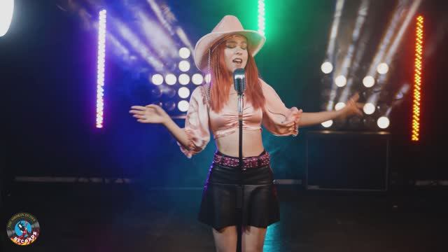 Bitch (Meredith Brooks); cover by Andreea Munteanu & Andrei Cerbu 4K смотреть онлайн