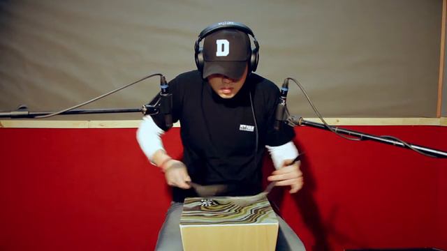 BH 카혼 시범연주 - cheek to cheek смотреть онлайн