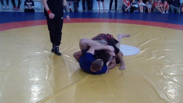 Монастырёв Сергей (синий) смотреть онлайн