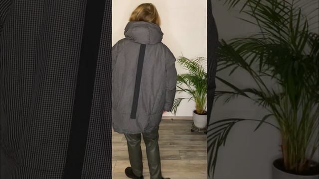 Стильная куртка в мелкую белую клетку! Наполнитель - биопух. Суперские размеры??? смотреть онлайн