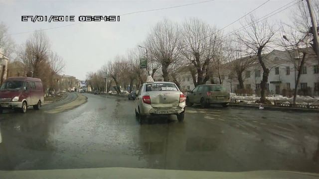 Копейск.26 марта 2016. перекресток Ильича и пр. Коммунистический