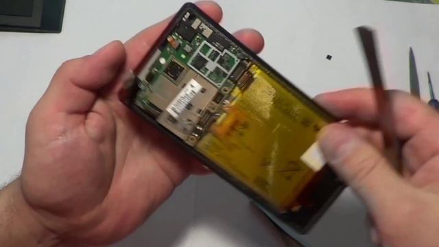 Sony M2 aqua разбираем в домашних условиях. Разборка, ремонт, замена экрана сенсора, что в нутри. смотреть онлайн