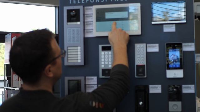 Hikvision ANDROID monitoriaus telefonspynėms DS-KH9510-WTE1(B) Išpakavimas ir Apžvalga смотреть онлайн