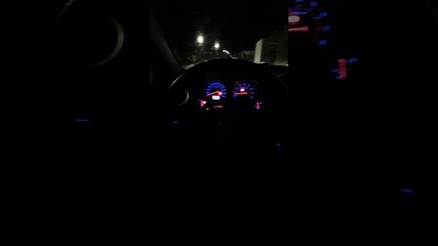 Luces interiores en Mitsubishi Eclipse 2007 4g ?? debes ponerlas en tu auto смотреть онлайн