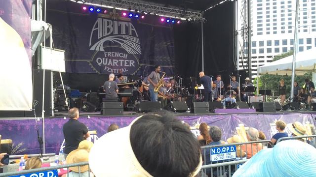 Irvin Mayfield and the New Orleans Jazz Orchestra: Stevie Wonder's Secret Life of Plants смотреть онлайн