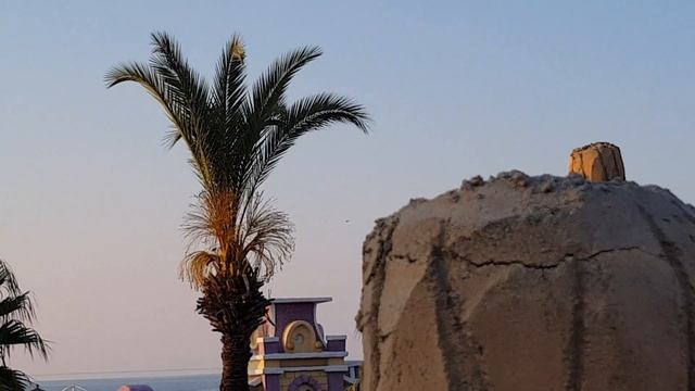 Луна не отражается солнцем. смотреть онлайн