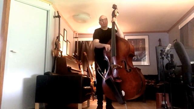 Bass Improvisation July 2. 2017. смотреть онлайн