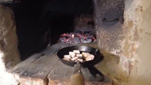 Яичница в русской печи.