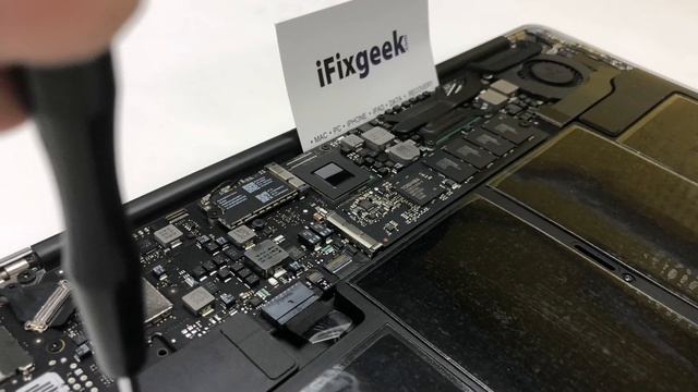 Macbook Air Battery Replacement Model A1466 - iFixgeek смотреть онлайн