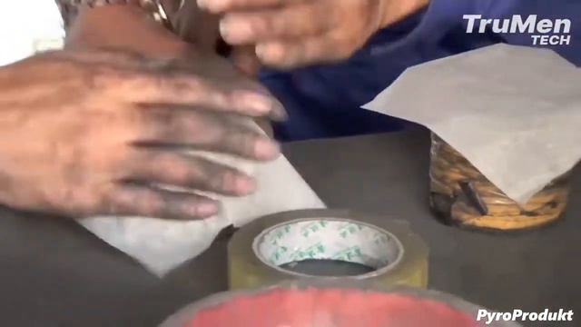 Удивительный Процесс Массового Производства Фейерверка! Самый большой факт о фейерверке с динамитом смотреть онлайн