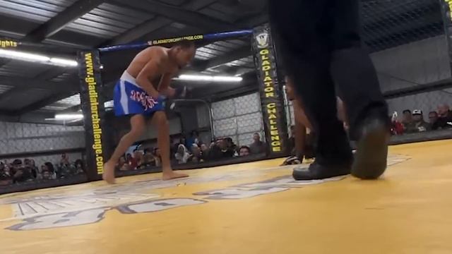 Wrestler with no legs wins MMA debut (Zion Clark) смотреть онлайн