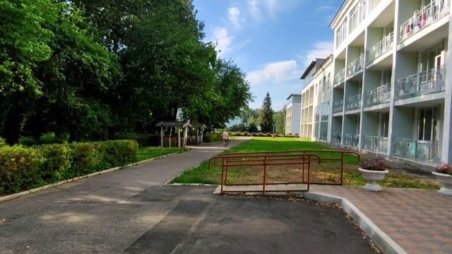 Продолжение приезда в пансионат. ЗАСЕЛЕНИЕ, ТЕРРИТОРИЯ САНАТОРИЯ, СНАРУЖИ И ВНУТРИ смотреть онлайн